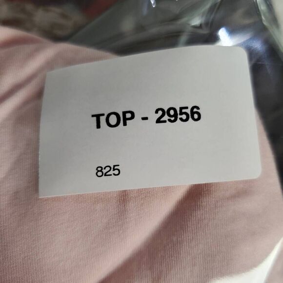 Lululemon Women’s Back Split Tie Hem Tee Light Pink Size 6 - Picture 8 of 8